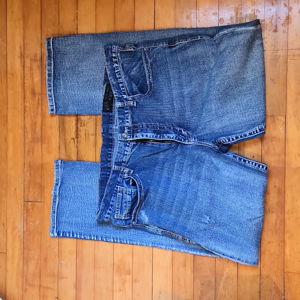 Axel Distressed Jeans 38 x 32 Slim Boot Cut